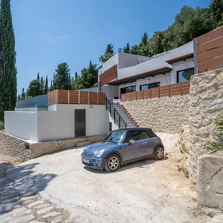 Ionian Grand - Helena Lygia (Lefkada)