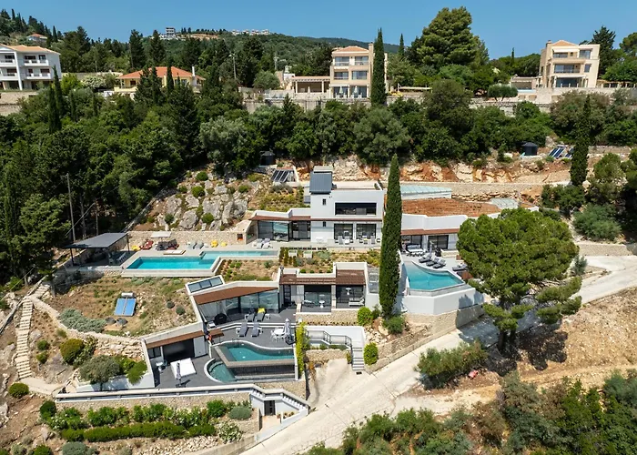Ionian Grand - Helena * Ligia